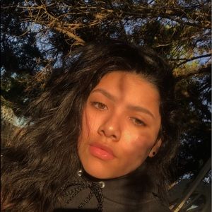 Meet your Posher, Jasmine